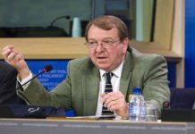 Struan Stevenson: Protests in Iraq and Lebanon Are Becoming Very Worrying for Iran Developments in Iraq and Lebanon, two Arab states where the Iranian regime boasted of controlling their capitals, are becoming very worrying for the Islamic Republic of Iran.