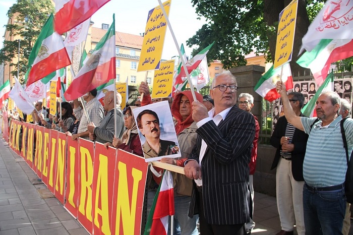 Maryam Rajavi: comprehensive justice will be achieved when the main perpetrators of the crime, particularly Ali Khamenei and Ebrahim Raisi, as well as other perpetrators, are tried in the courts of a free Iran or international tribunals.