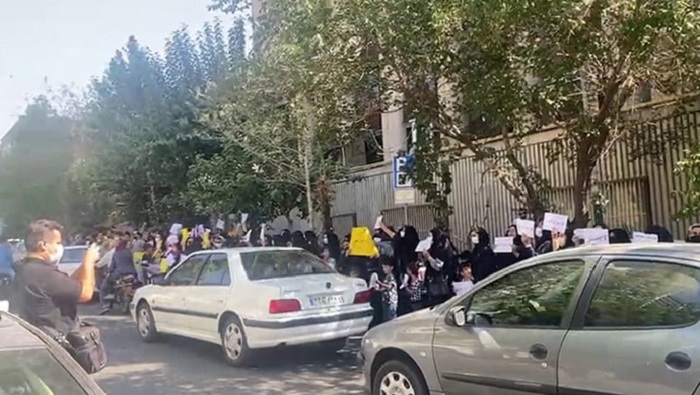 Families of death row inmates protesting outside the regime’s judiciary in Tehran, Iran