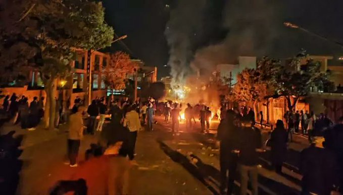 Protests in Iran have now spread to at least 252 cities. According to sources from the Iranian opposition People’s Mojahedin of Iran (PMOI/MEK), the regime's forces have killed over 660 people and arrested over 30,000. The MEK has released the names of 528 protesters who were killed.