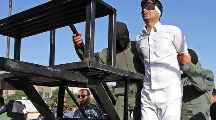 Continuing the wave of executions, on Sunday, May 14, two prisoners, Saeed Arjamandi, 22 years old, and Kiyomarth Menbari, were hanged in Sanandaj Central Prison, and on Saturday, May 13, six prisoners were hanged in Kerman Prison.