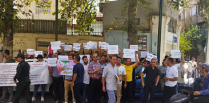 In a revealing discussion with Mohammad Reza Khabaz, a former member of Iran's parliament, a disturbing picture of the nation's political landscape was painted.