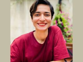 Despite the passage of two weeks since her arrest, Samaneh Asghari remains in detention with uncertain status in the Intelligence Ministry Ward 209 of Evin Prison.